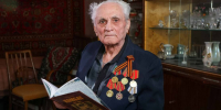 Ветерану из Подольска Борису Белому вручили медаль к 80-летию Великой Победы - Regions.Ru