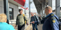 На станции Подольск пассажирам напомнили, как вести себя вблизи железной дороги - Regions.Ru